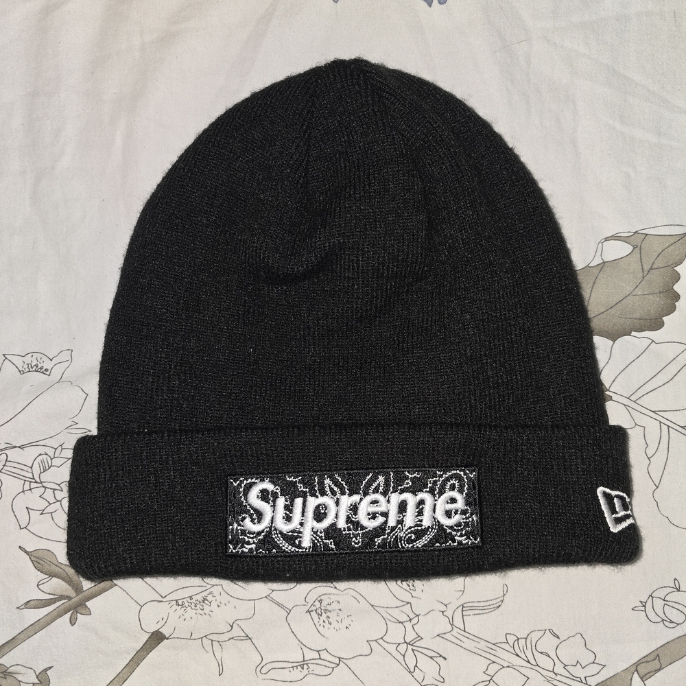 Supreme x New Era Box Logo Beanie